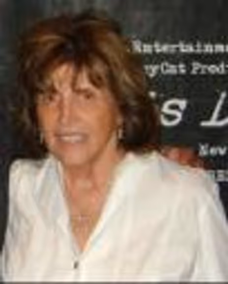 Sandy Wager Headshot