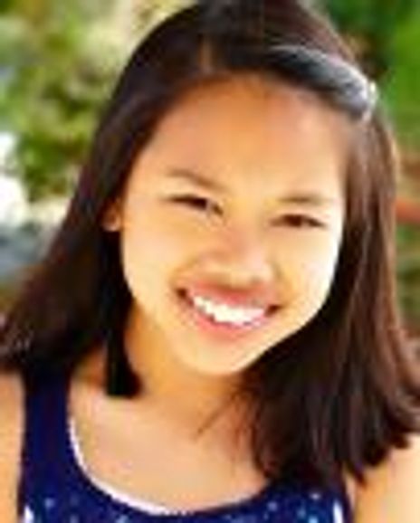 Nikki Castillo Headshot