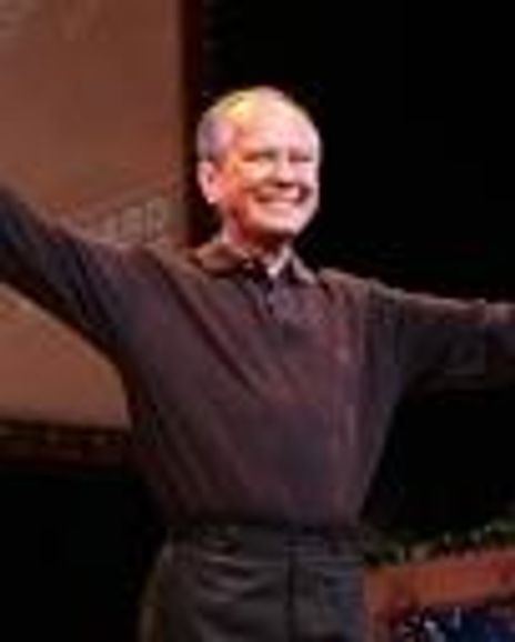 Noel Trinidad Headshot