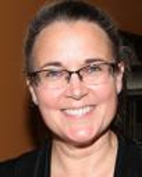 Wendy MacDonald Headshot