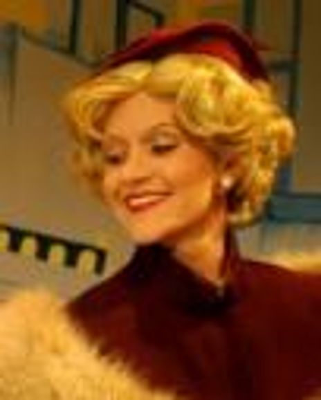 Jennifer Drew Headshot