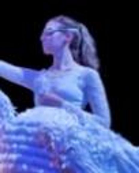 Eliza McKelway Headshot