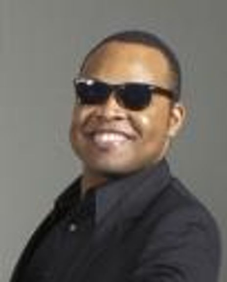 Calvin Roberts Headshot