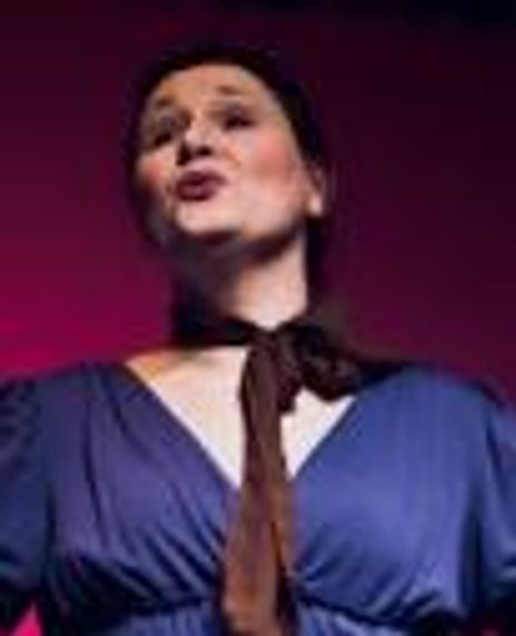 Denise Oucharek Headshot