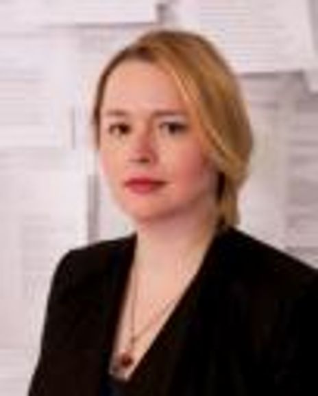 Meg Miroshnik Headshot