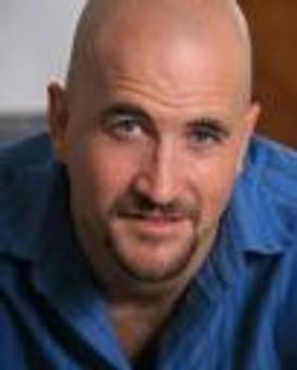 Travis Mitchell Headshot