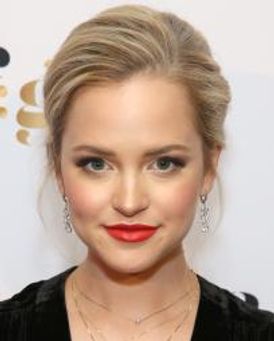 Stephanie Styles Headshot