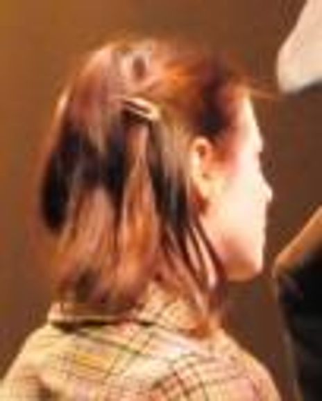 Beth Lazarou Headshot