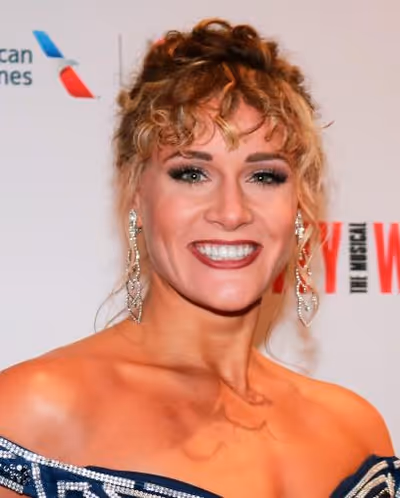 Jessica Crouch Headshot