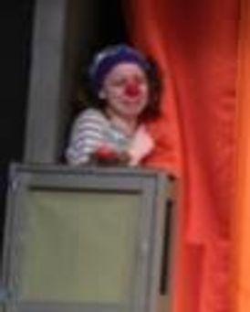 Julia Ogilvie Headshot