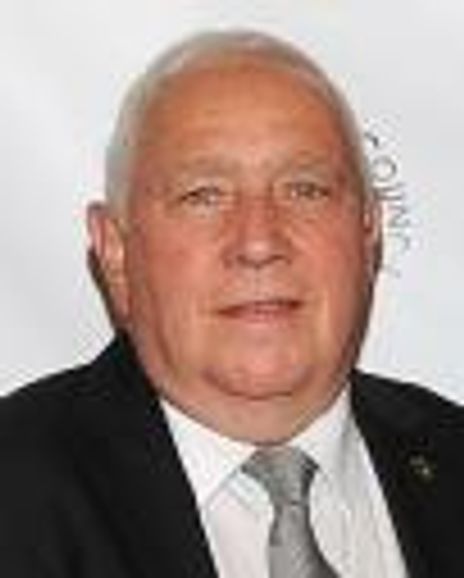 Frankie Competelli Headshot