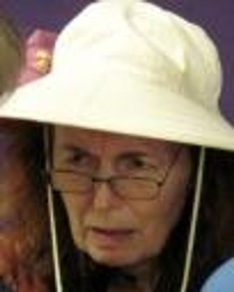 Elizabeth Scher Headshot