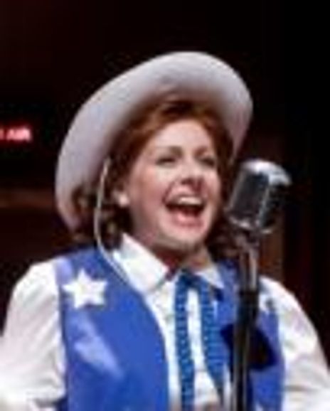 Caitlin Macy-Beckwith Headshot