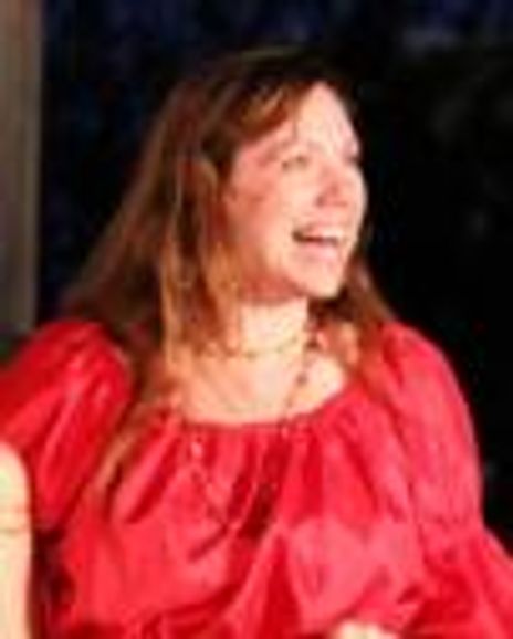 Erin Fisher Headshot