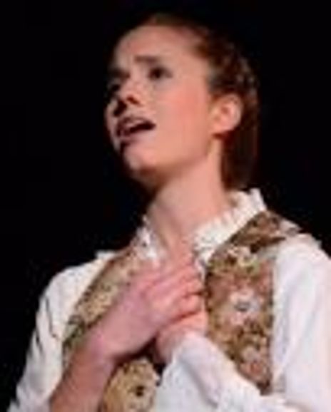 Megan Yelaney Headshot