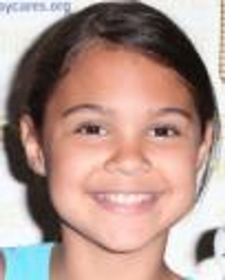 Zoe Madeleine Donovan Headshot