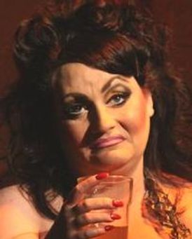 Suzie Chard Headshot