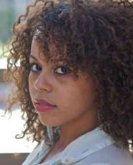 Aurie Ceylon Headshot