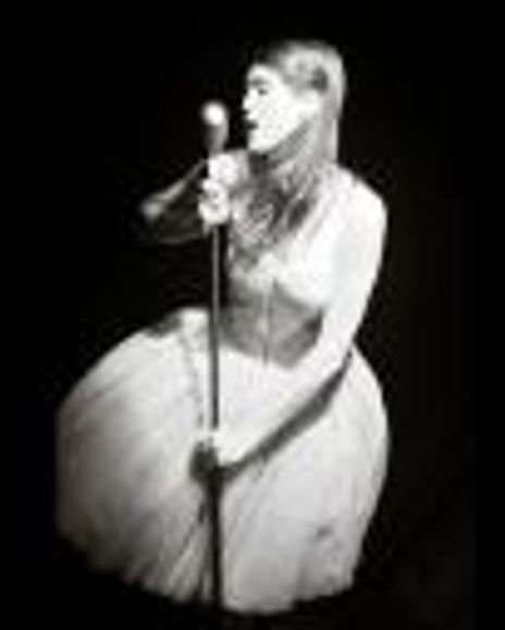 Amy Nostbakken Headshot