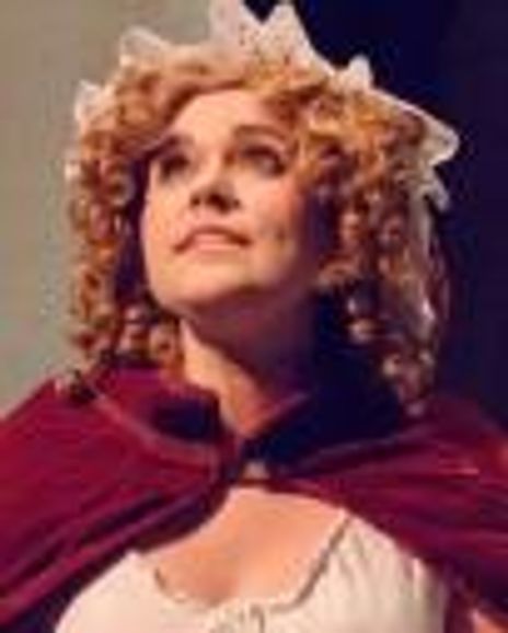 Natalie MacRae Headshot