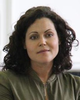 Leah Whitaker Headshot