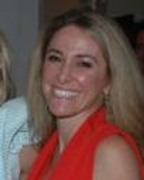 Suzanne Schecter Headshot