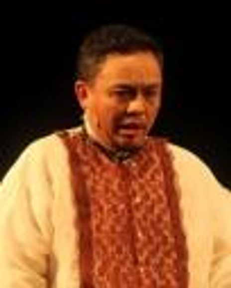 Red Nuestro Headshot