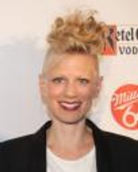 Kara Laricks Headshot