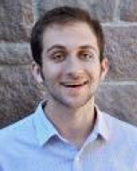 Hale McSharry Headshot