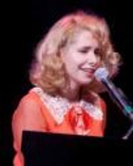 Nelie Mckay Headshot