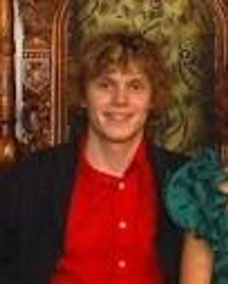 Evan Peters Headshot