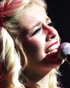 Sophie Ayers Headshot