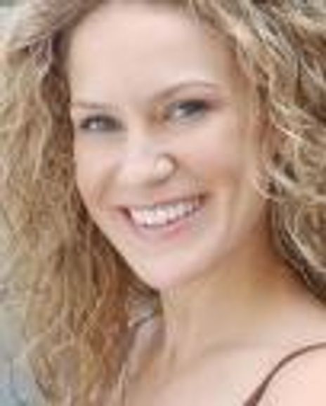 Molly Alvarez Headshot