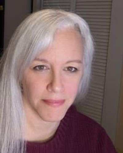 Laura J. Axelrod Headshot