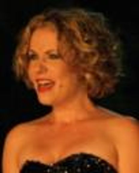 Shannon Cudd Headshot