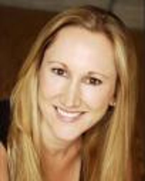 Kim Tobin Headshot
