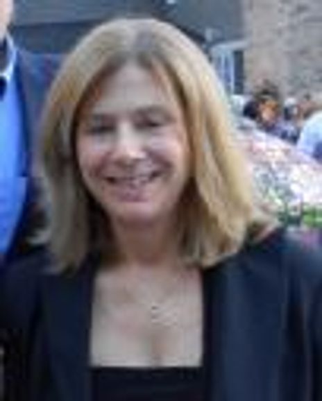 Christine Layng Headshot