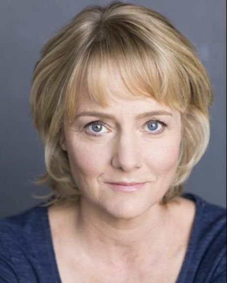 Carolyn Crotty Headshot