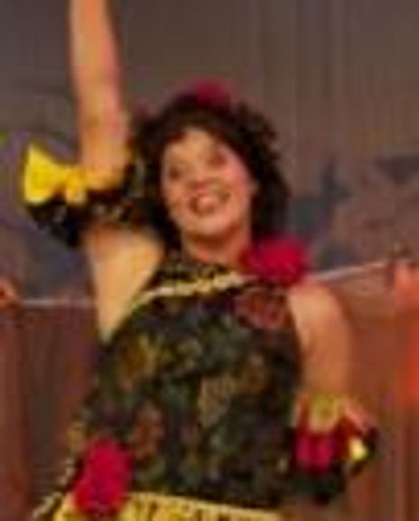 Samantha Hewes Headshot