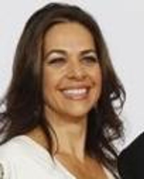 ELISE DOGANIERI Headshot