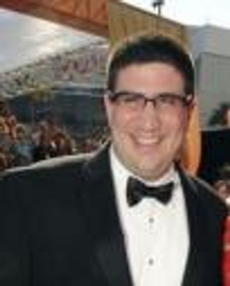 ADAM HOROWITZ Headshot