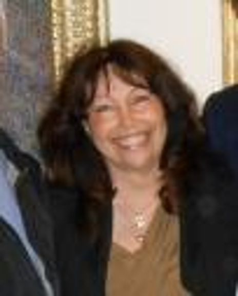 Elaine Getter Headshot