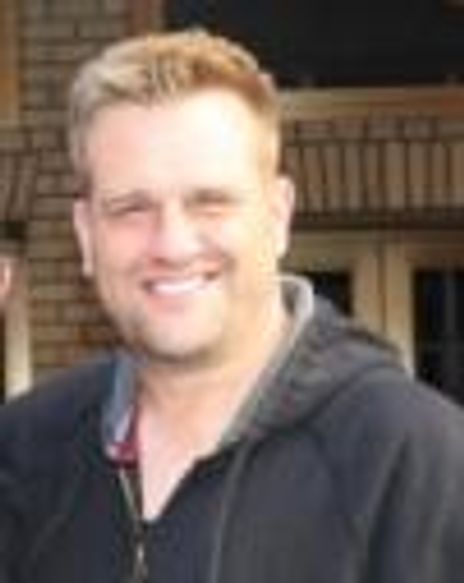 Stephen Wallen Headshot