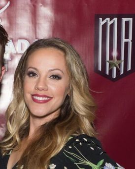 Donna Louden Headshot