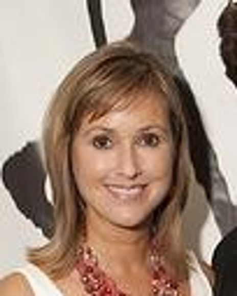 Betsy Sullenger Headshot