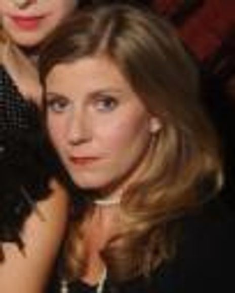 Lauren Dennis Headshot