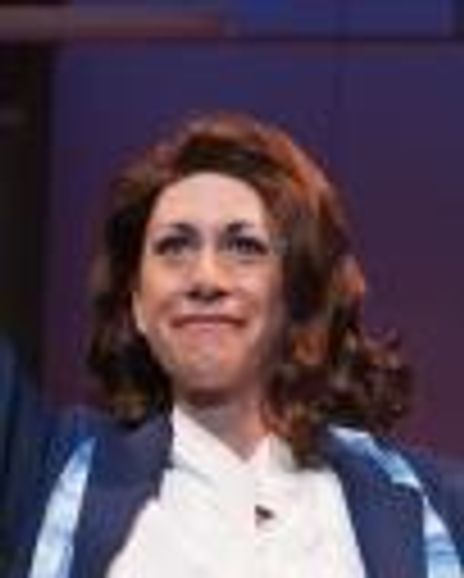 Carrie McNulty Headshot