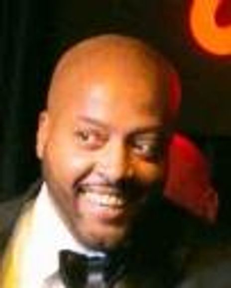 Cary Von Murray Headshot