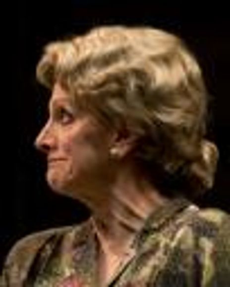 Sandra Karas Headshot