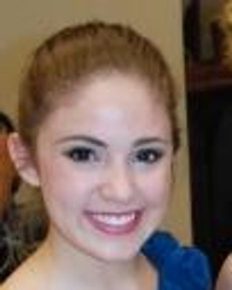 Natalie Flores Headshot